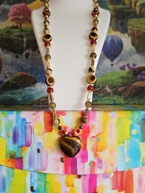 Heart Pendant Beaded Necklace in Brown & Gold
